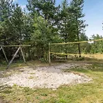 Semesterbostad Ellanor - 1km From The Sea By Interhome *