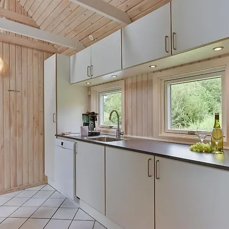 度假居 Ellanor - 1km From The Sea By Interhome *