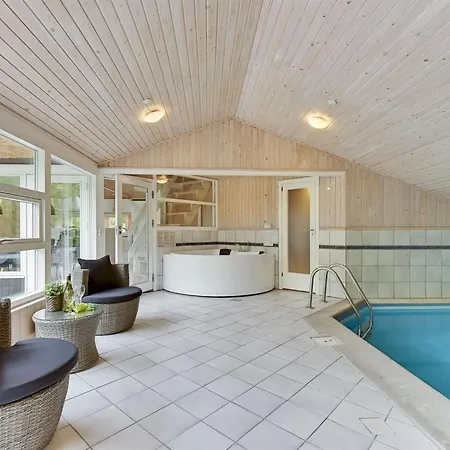 度假居 Ellanor - 1km From The Sea By Interhome *