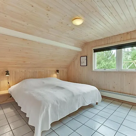 Ellanor - 1km From The Sea By Interhome