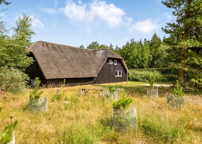 Ellanor - 1km From The Sea By Interhome Nyaraló *