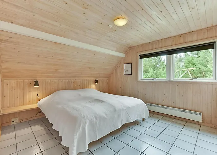 Ellanor - 1km From The Sea By Interhome